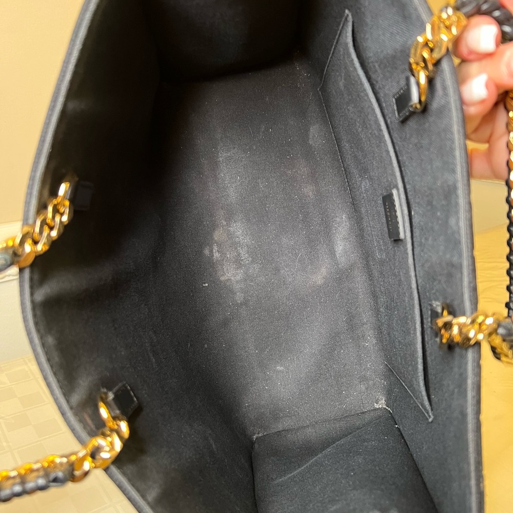 Givenchy black Crossbody/shoulder bag with Gold Chain - Picture 7 of 7